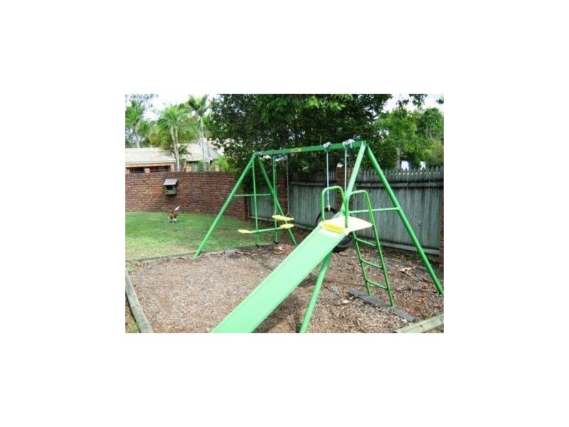 1 Waigen Close, Westlake QLD 4074