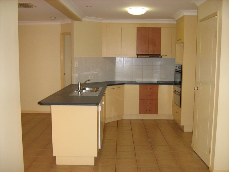 Sinnamon Park QLD 4073