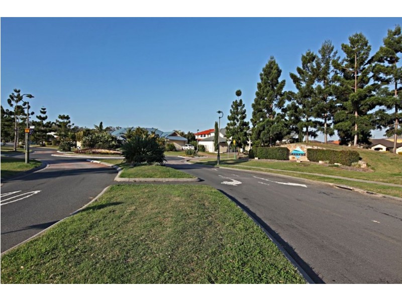 16 Burdekin Drive, Sinnamon Park QLD 4073
