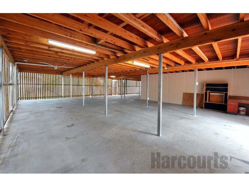 9 Burnside Crescent, Westlake QLD 4074