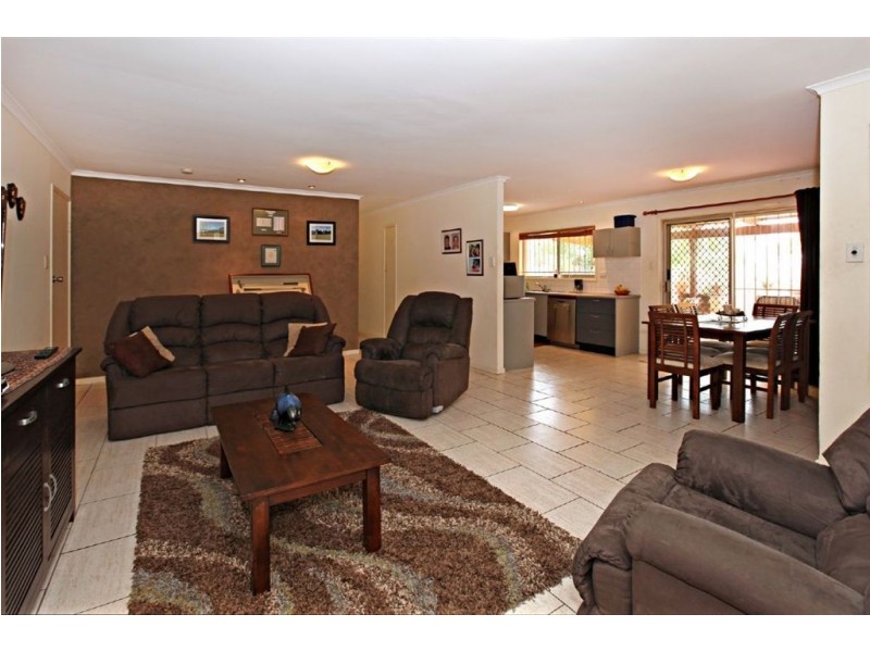 3 Poseidon Crescent, Jamboree Heights QLD 4074