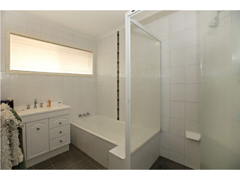 3 Poseidon Crescent, Jamboree Heights QLD 4074