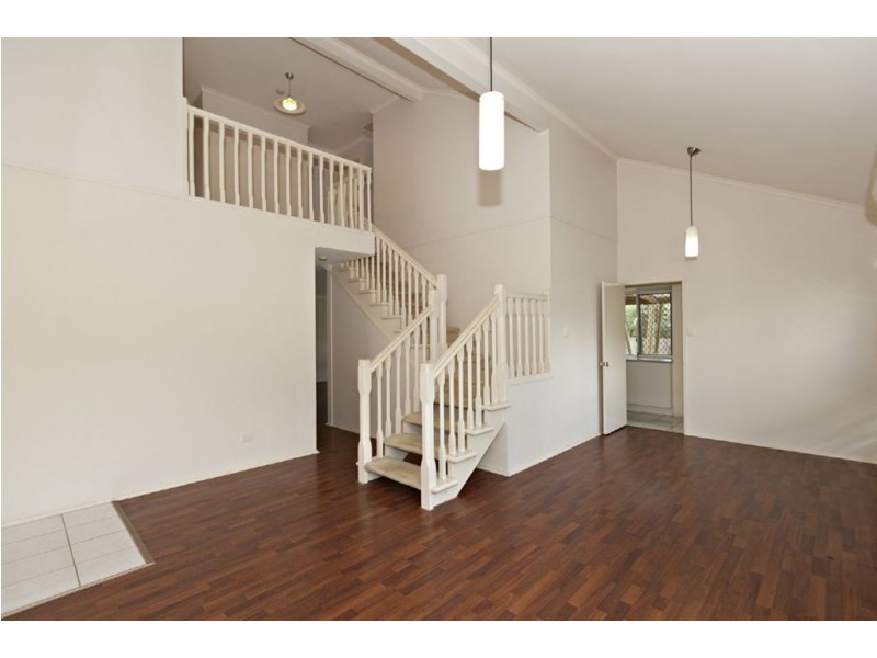 8 Ornata Place, Forest Lake QLD 4078