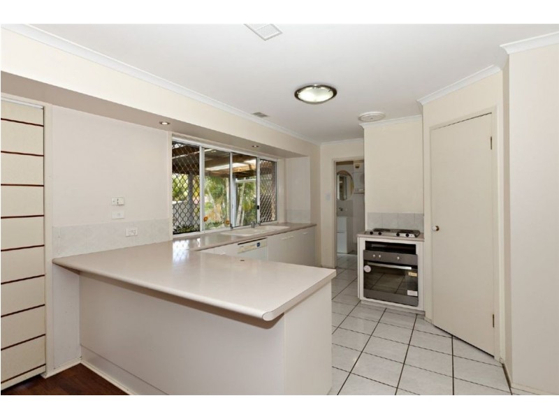 8 Ornata Place, Forest Lake QLD 4078