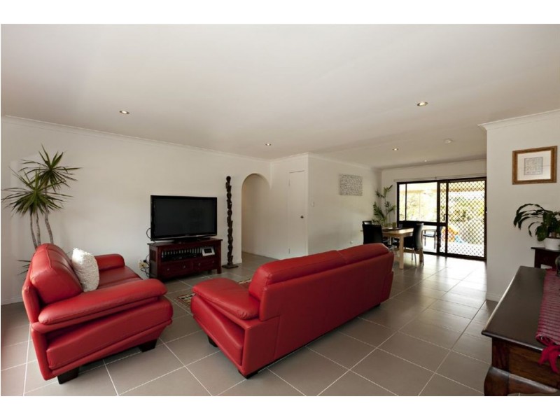 15 Prosser St, Riverhills QLD 4074