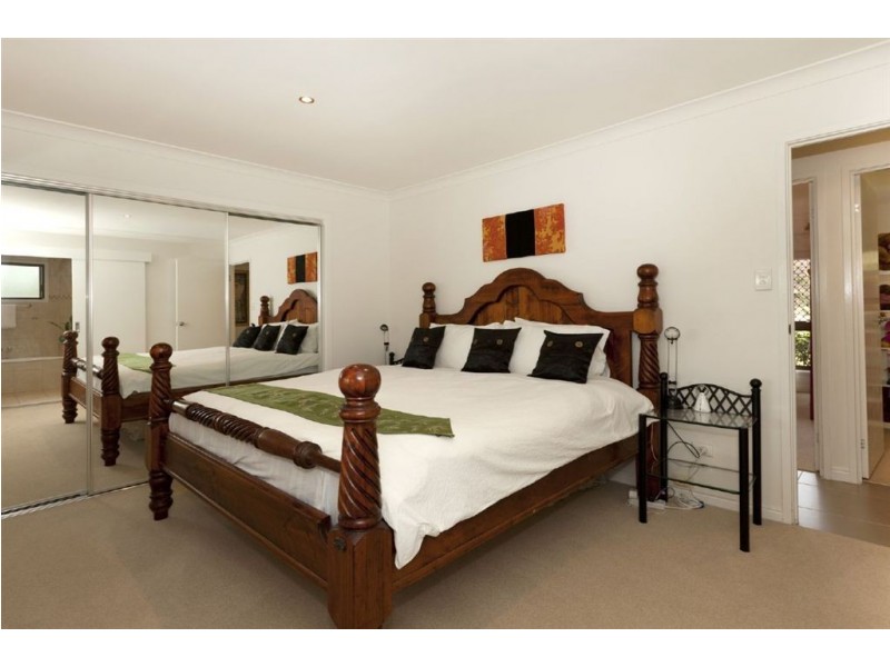 15 Prosser St, Riverhills QLD 4074