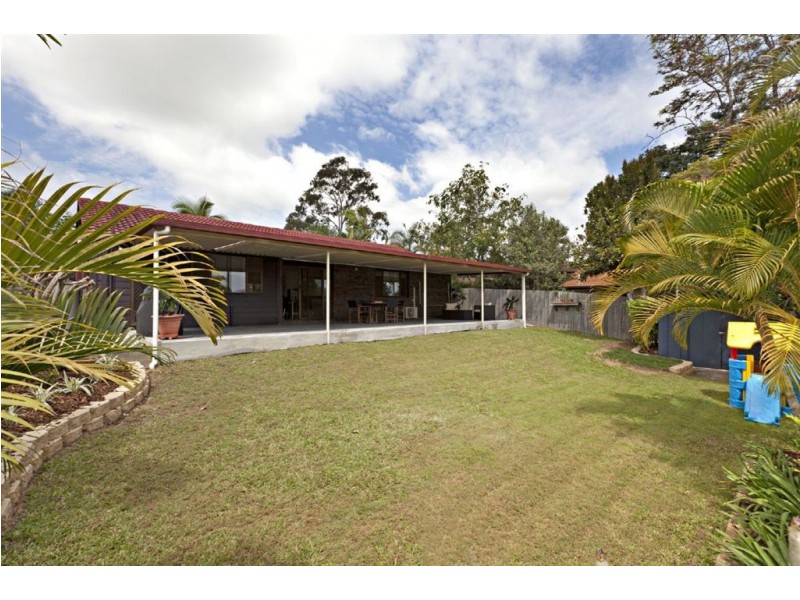 15 Prosser St, Riverhills QLD 4074