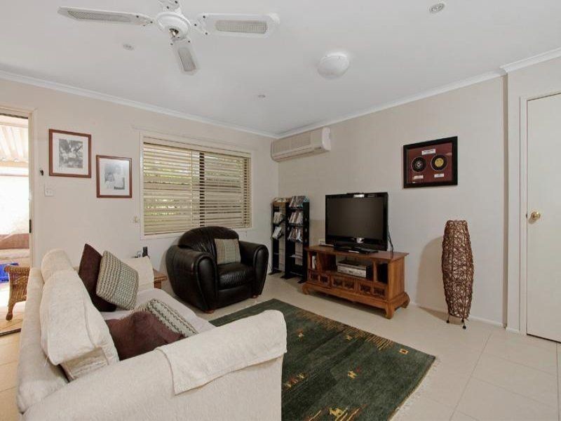 25 Tyrrell Road, Jamboree Heights QLD 4074