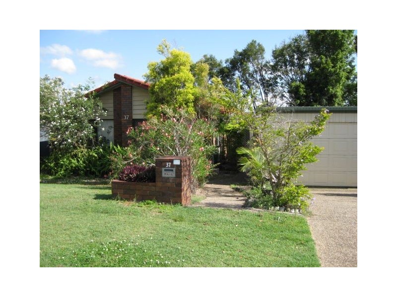 37 Lugano Street, Riverhills QLD 4074