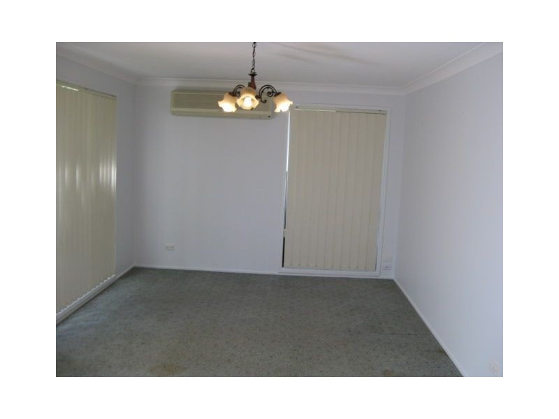 37 Lugano Street, Riverhills QLD 4074