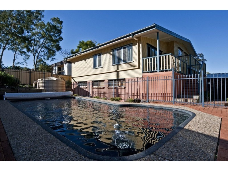 17 Valance Street, Oxley QLD 4075
