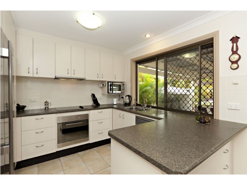 42 Lugano Street, Riverhills QLD 4074