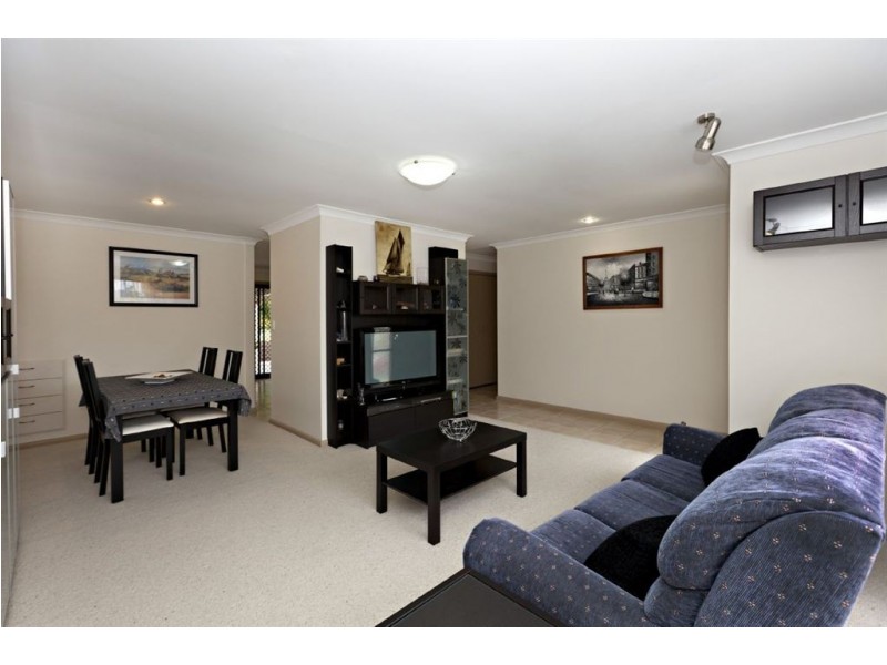 42 Lugano Street, Riverhills QLD 4074