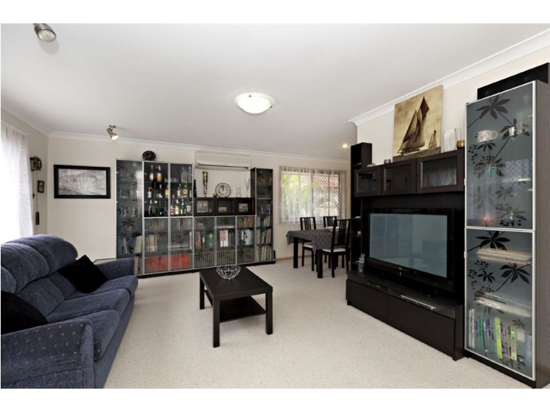 42 Lugano Street, Riverhills QLD 4074