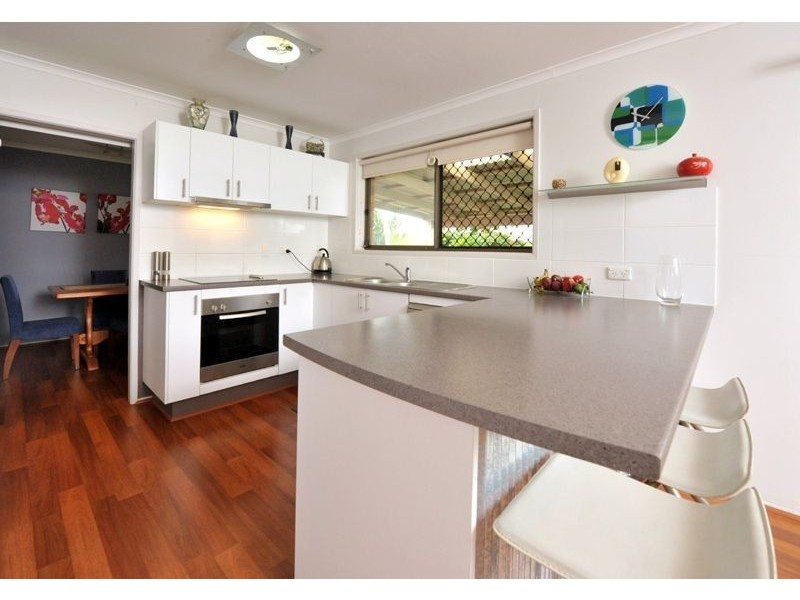 10 Balaton Street, Riverhills QLD 4074