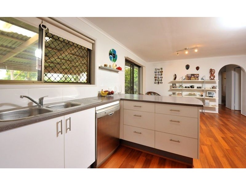 10 Balaton Street, Riverhills QLD 4074