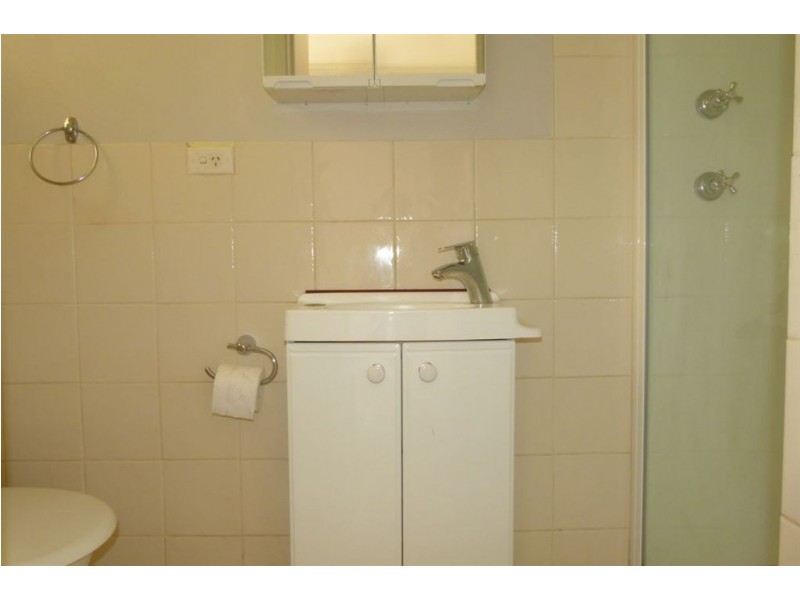 9 Tabor Street, Westlake QLD 4074