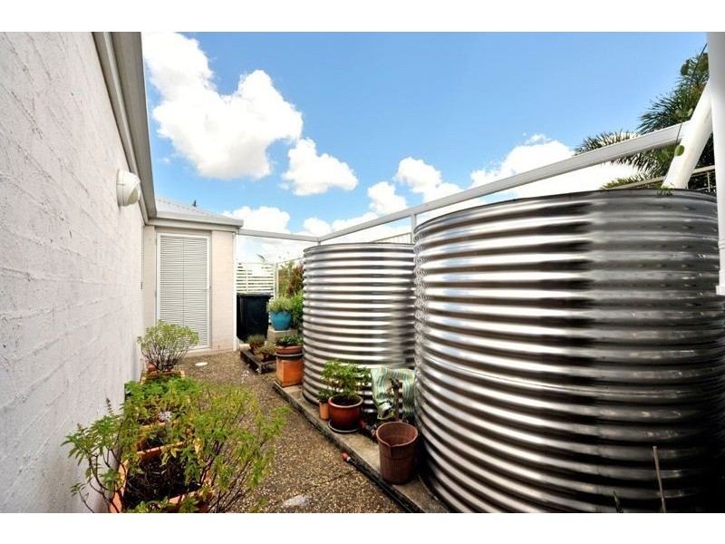 10 Swallow Place, Sinnamon Park QLD 4073