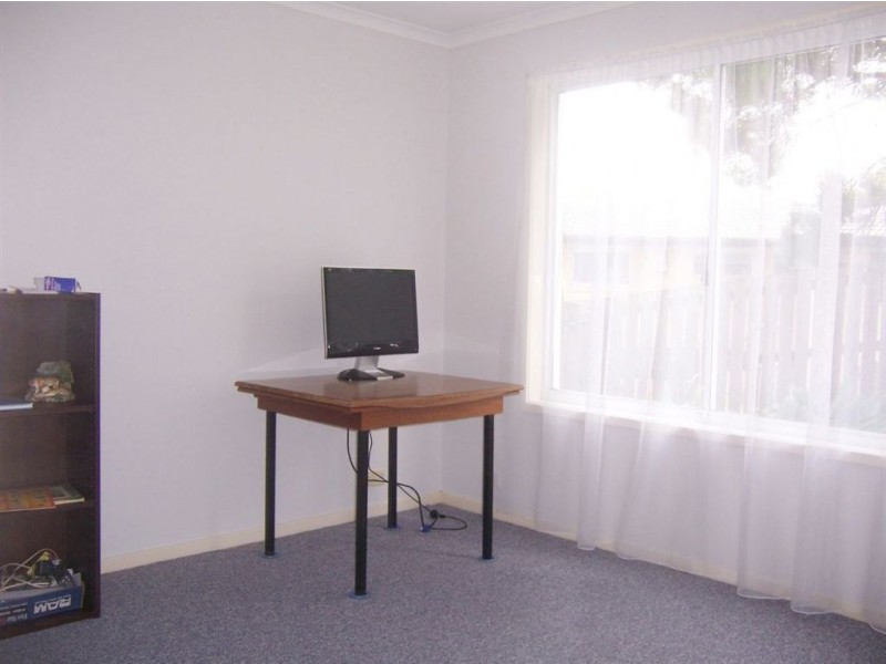 18 Tabor Street, Westlake QLD 4074