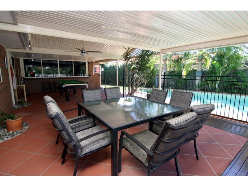 37 Daintree Place, Riverhills QLD 4074