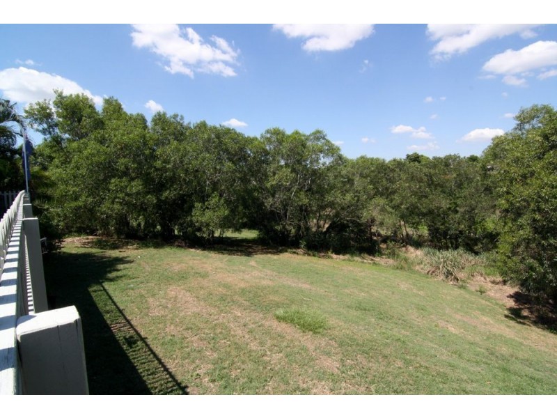 37 Daintree Place, Riverhills QLD 4074