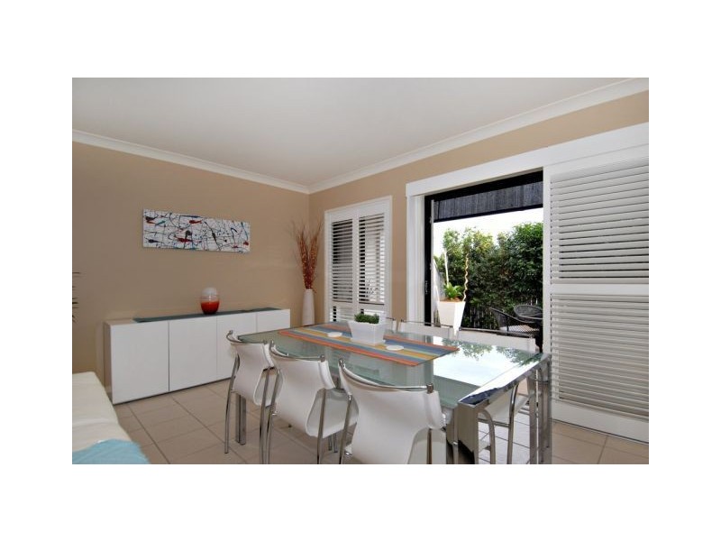 6/7 Greenway Cct, Mount Ommaney QLD 4074