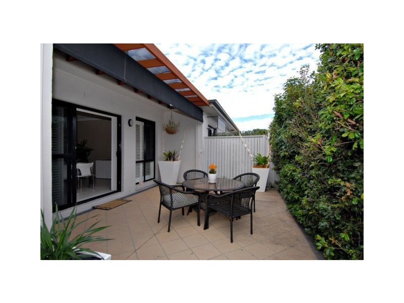 6/7 Greenway Cct, Mount Ommaney QLD 4074