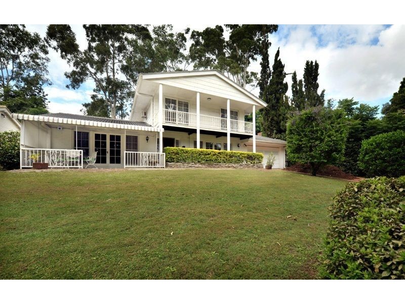 20 Mt Ommaney Drive, Jindalee QLD 4074