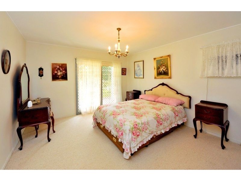 20 Mt Ommaney Drive, Jindalee QLD 4074