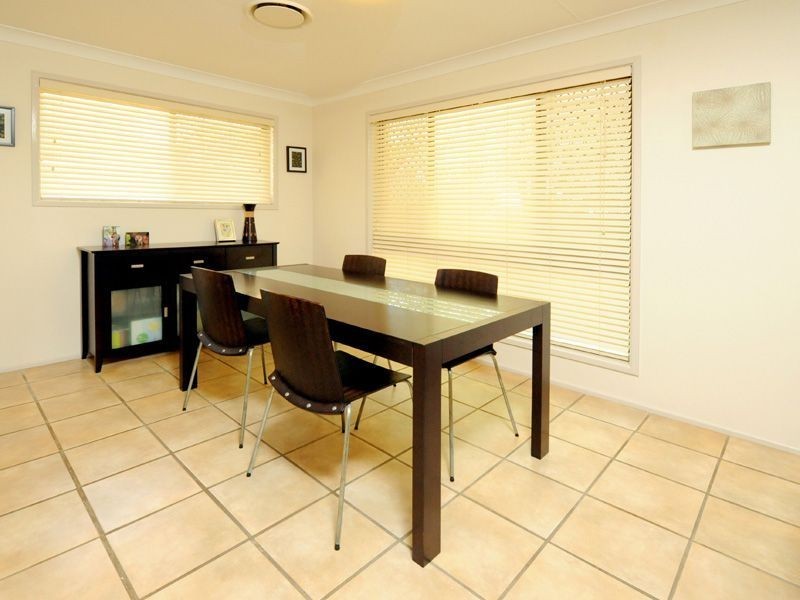 15 Woggle Street, Jamboree Heights QLD 4074