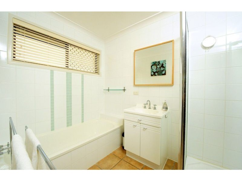 15 Woggle Street, Jamboree Heights QLD 4074