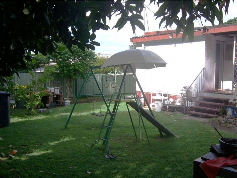 21 Southern Cross Avenue, Darra QLD 4076