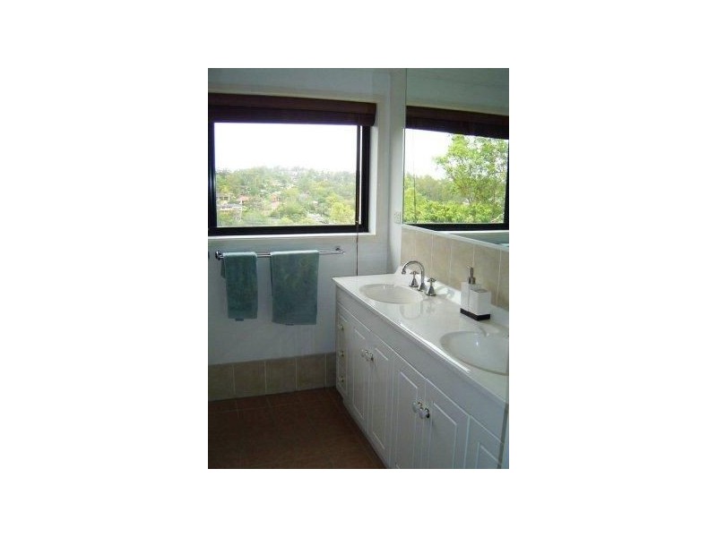 Jindalee QLD 4074