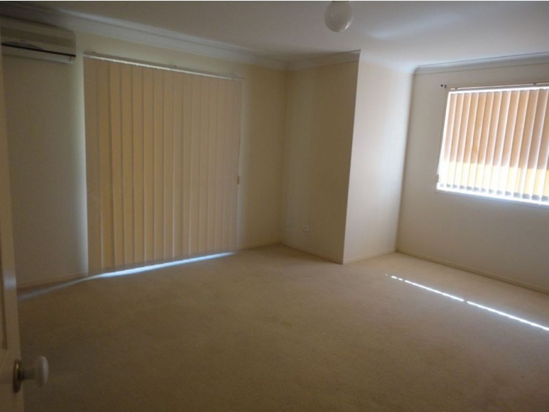 Mount Ommaney QLD 4074