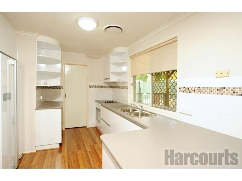 7 Loddon Street, Riverhills QLD 4074