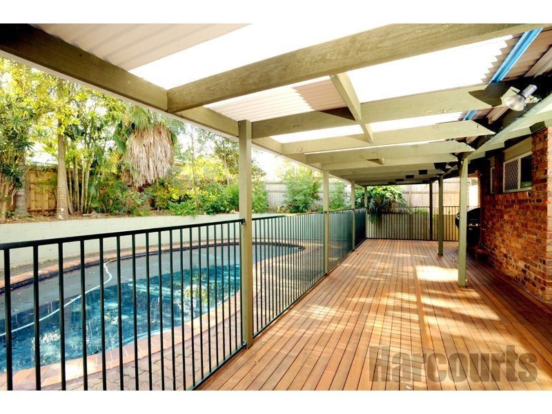 7 Loddon Street, Riverhills QLD 4074