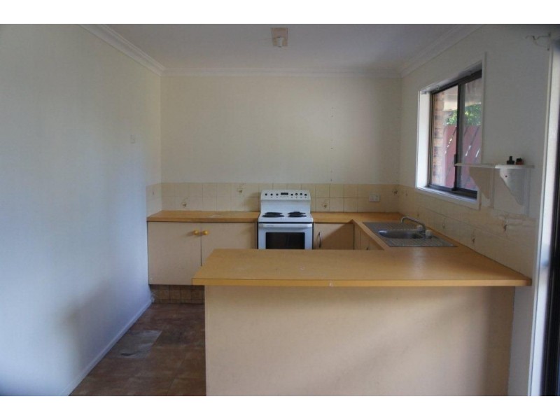 4 Mulla Close, Riverhills QLD 4074