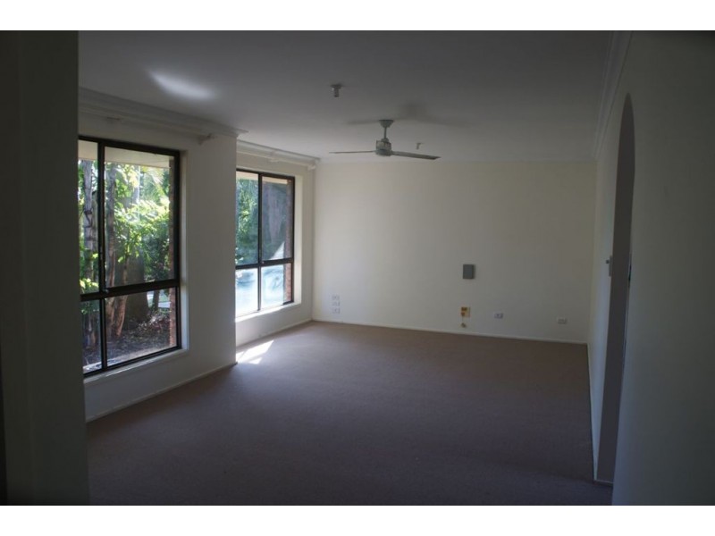 4 Mulla Close, Riverhills QLD 4074