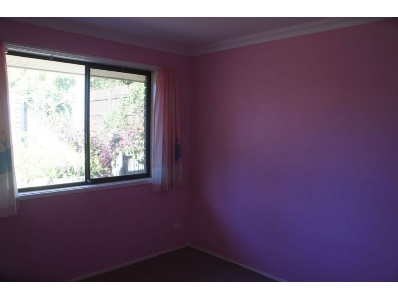 4 Mulla Close, Riverhills QLD 4074