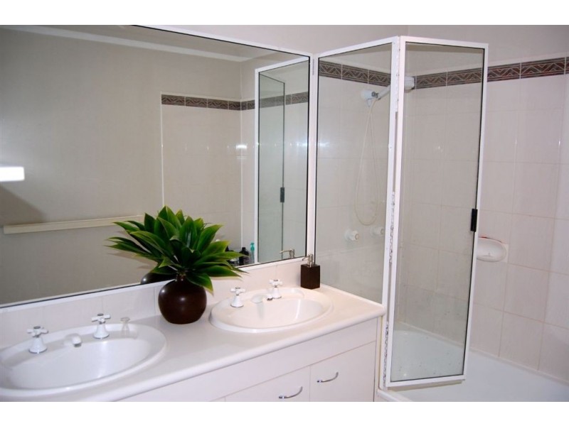 12/11 Meadow Place, Middle Park QLD 4074