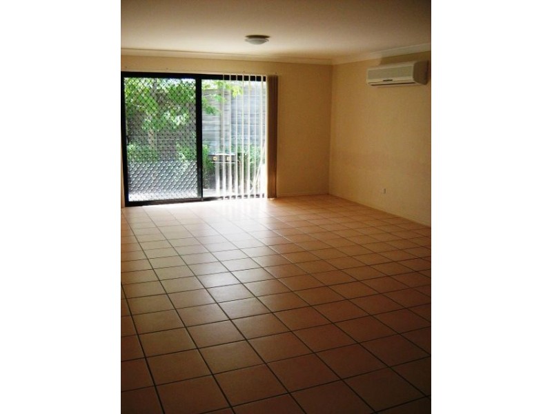 Mount Ommaney QLD 4074