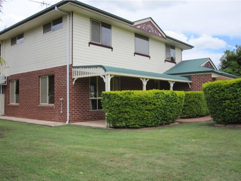 8 Karumba Place, Riverhills QLD 4074