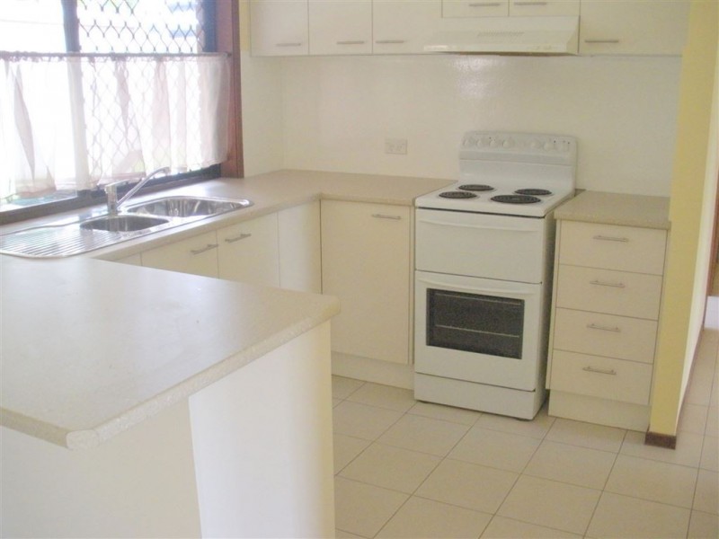 30 Paluna Street, Riverhills QLD 4074