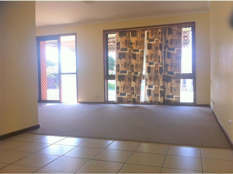 30 Paluna Street, Riverhills QLD 4074