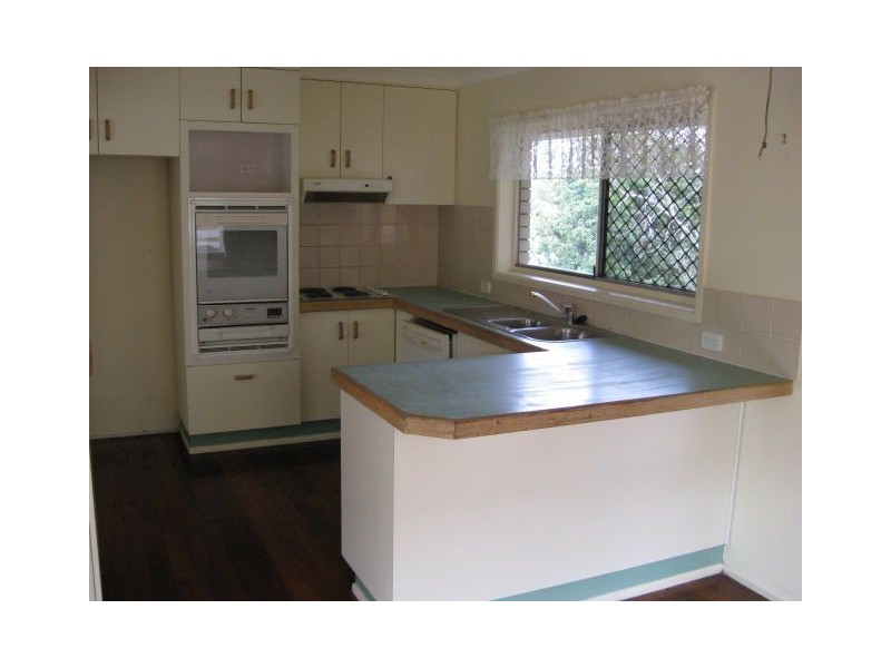 78 Dandenong Rd, Jamboree Heights QLD 4074