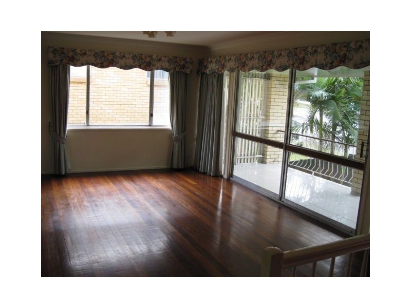 78 Dandenong Rd, Jamboree Heights QLD 4074