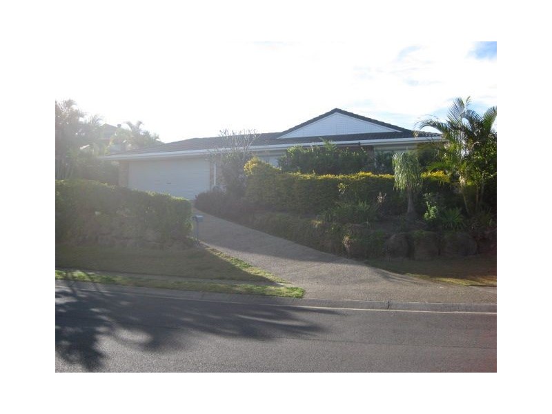 490 Westlake Drive, Riverhills QLD 4074