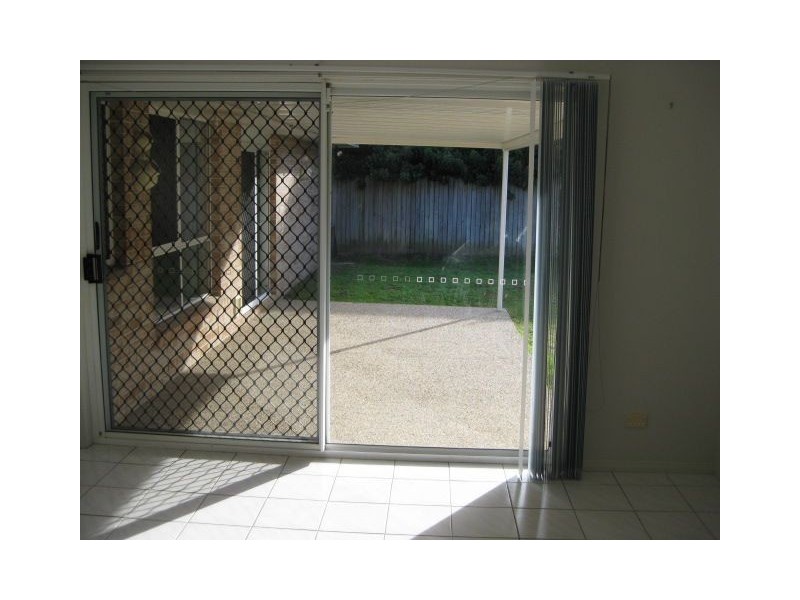 490 Westlake Drive, Riverhills QLD 4074