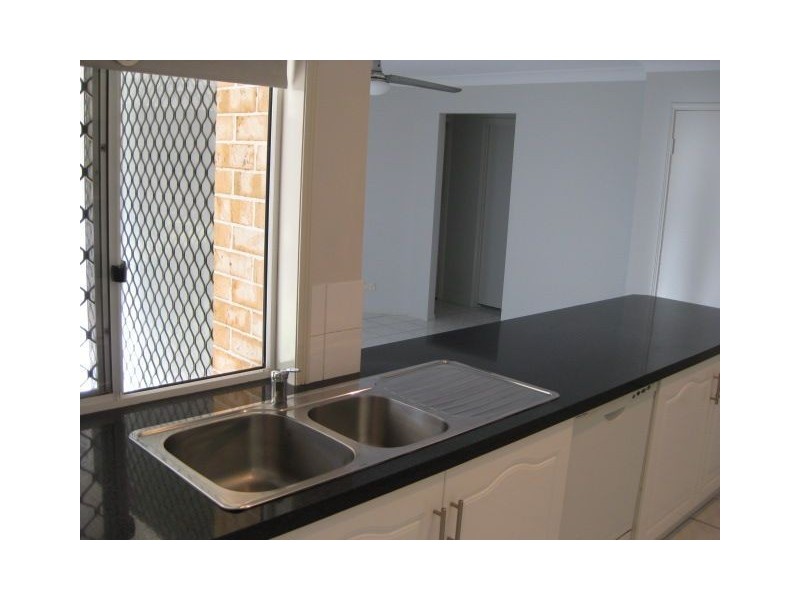 490 Westlake Drive, Riverhills QLD 4074