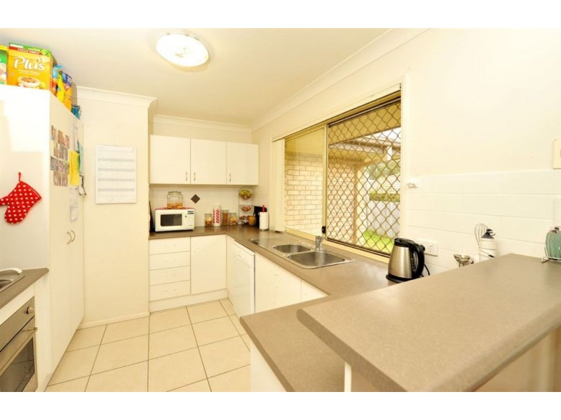 15 Rhonda Place, Oxley QLD 4075